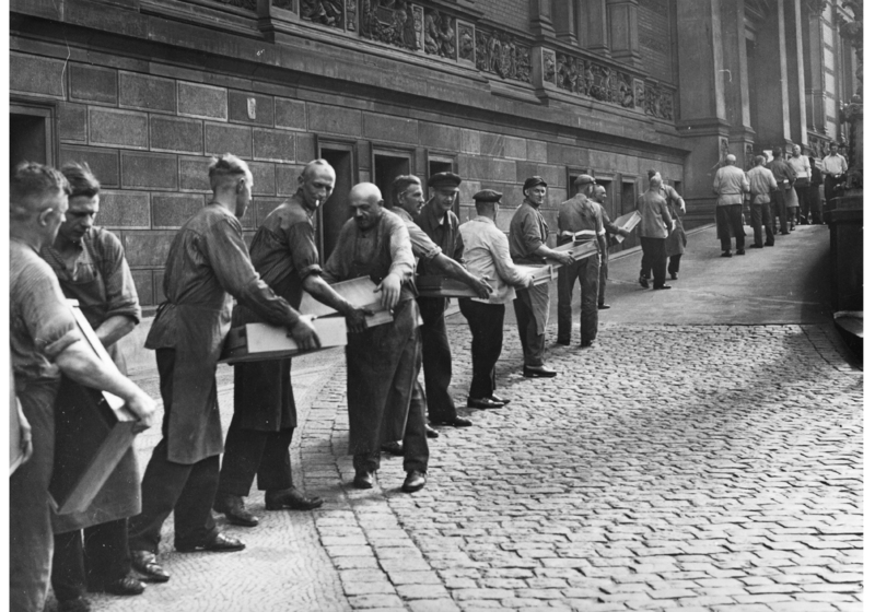 1934: Umzug der Buch- und Grafikbestände in den Martin-Gropius-Bau